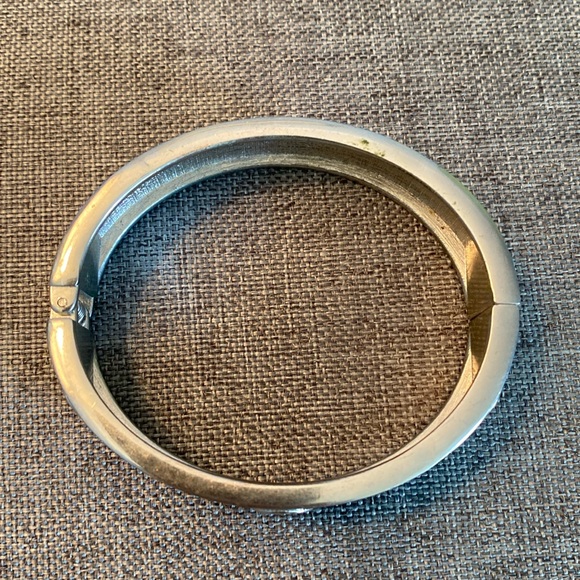 Vintage Enamelled Hinged Bracelet - Picture 3 of 4